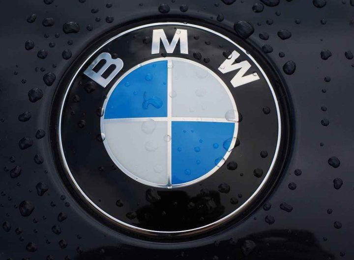 BMW problemi pioggia richiamo