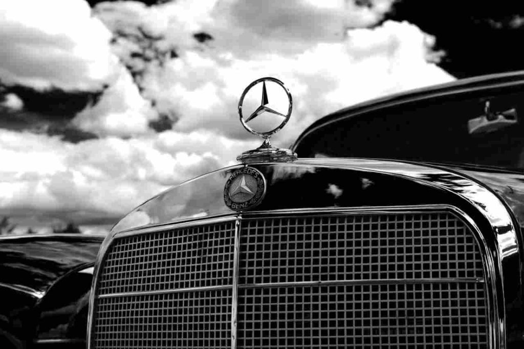 Mercedes Benz