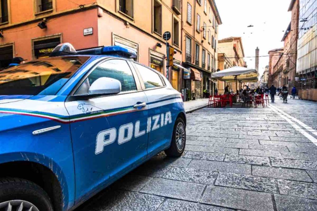 Polizia auto incidente