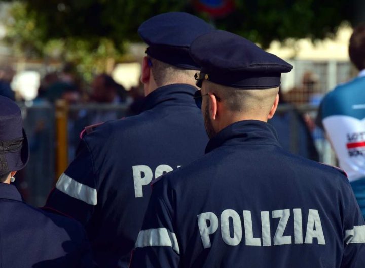 Polizia attenzione domande