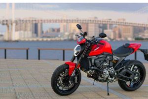 Ducati Monster clone